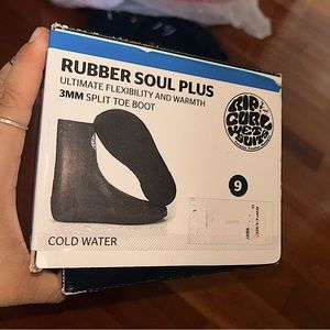 Ripcurl 3 mm booties . Great for surfing or any water sports in colder waters